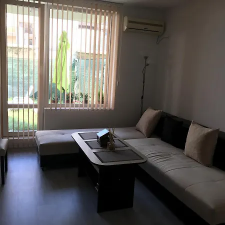 Gazde/Camere de închiriat Eli Pomorie