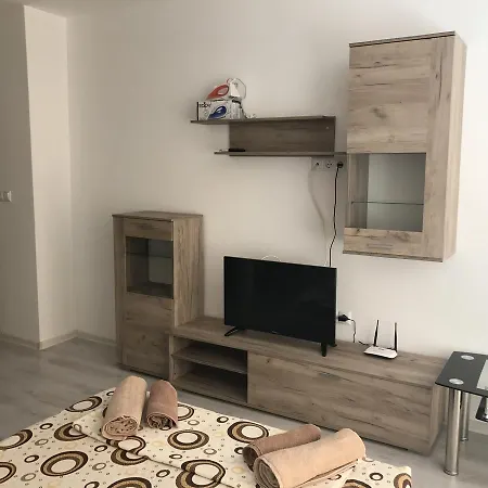 Eli Alloggio in famiglia *